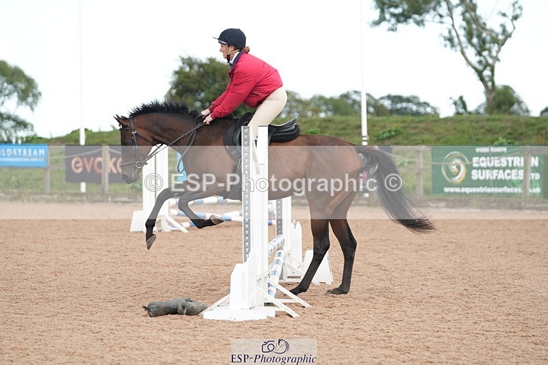 260901-145912-00032 - Clear Round