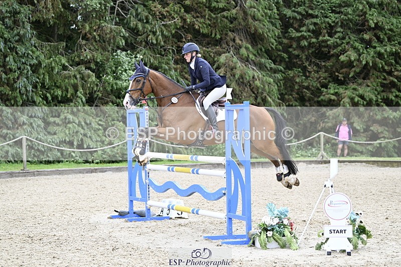 250525A-141017-17746 - C-233-Abbie.Burbidge-FEELING.FANTASTIC