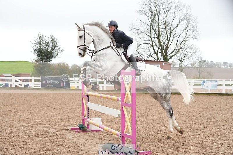 251109-102509-03368 - Cls 19 Snr 1.05m Open