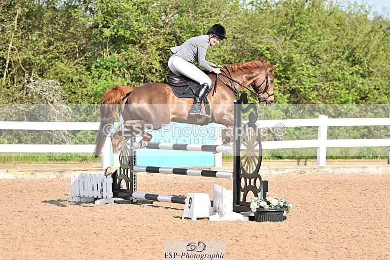 240509A-090517-00022 - Cls 1 British Novice and 90cm Open