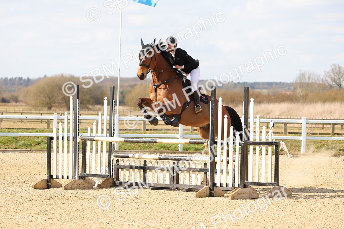 SBM_001421 - Class 4 - Senior Newcomers - 1.10m