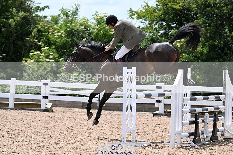 240619A-143400-00641 - Cls 4 Snr Newcomers and 1.10m Open