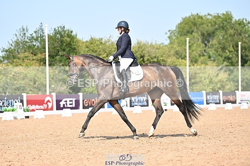 250816-124422-04323 - 100-Deborah.NewmanSoraya.IV