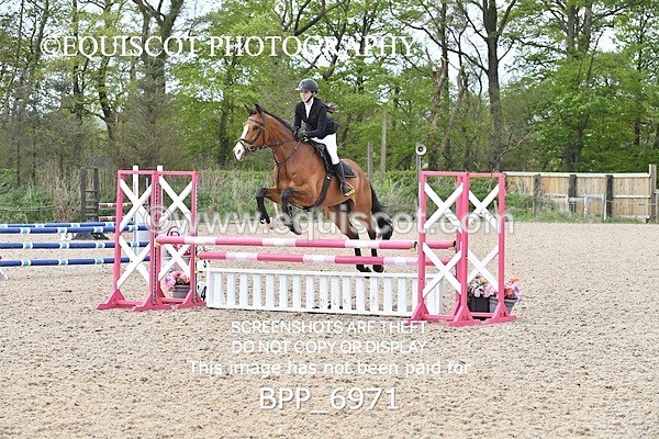 BPP_6971 - CLASS 4 FRI Senior BritiNovice/ 90cm Open