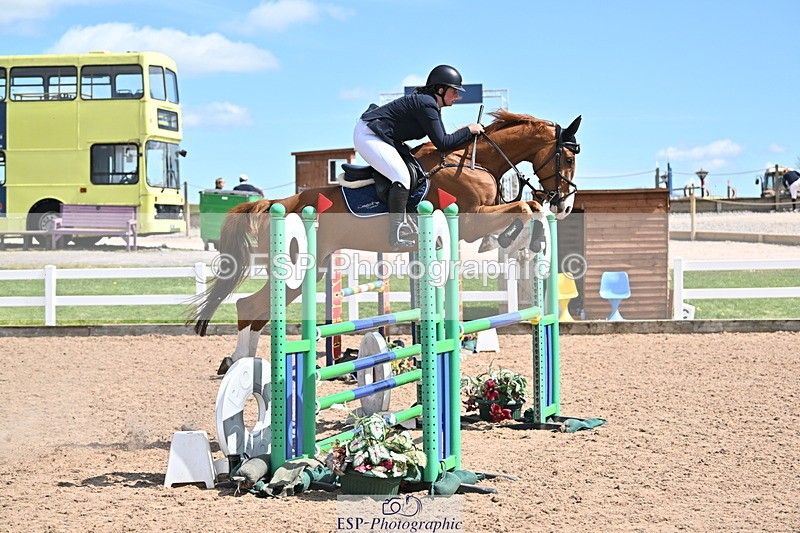 240418A-134142-03561 - Cls 13, 1 Star Bronze Tour 1.10m