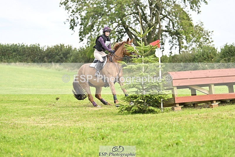 240831A-124049-02320 - 015-Morwenna.Barnicoat-AP.MY.DARLING.CLEMENTINE