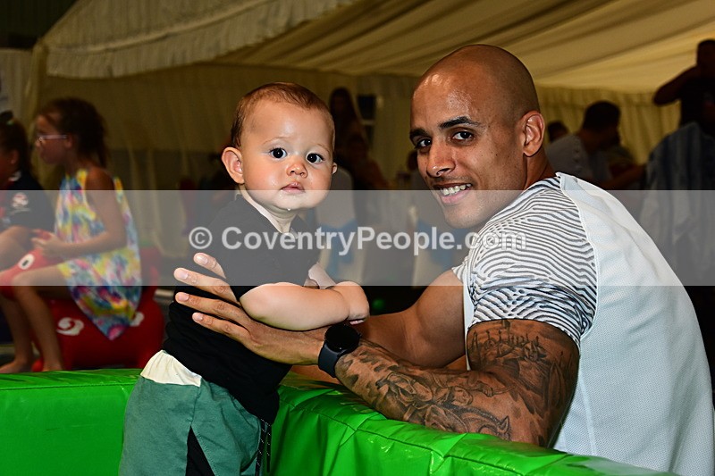 CON-558 - Joey and Ella