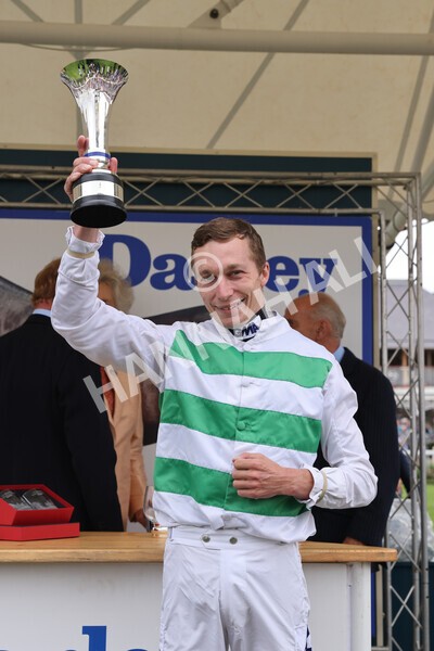 yr18082022r4-103 - Race 4 3.35pm Darley Yorkshire Oaks (British Champions Series Race)