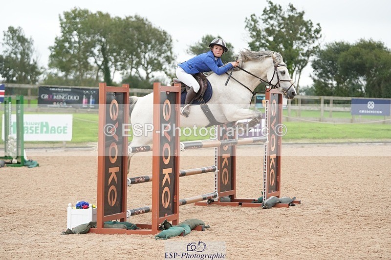 250920-123102-01282 - Cls 10 Pony Foxhunter and 1.10m