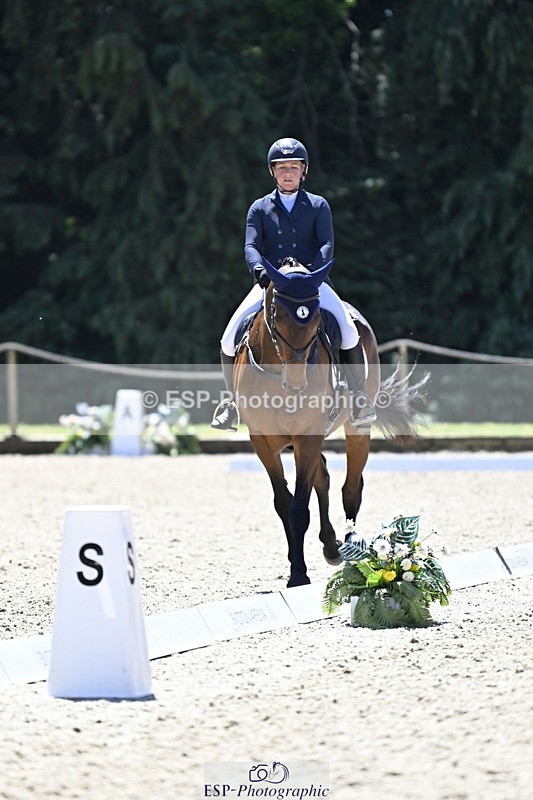 250522A-122014-03426 - B-325-Kat.Raybould-MONBEG.SHELBY