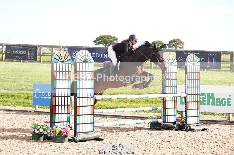 241004A-112554-00225 - Fri 02 Snr 1.05m Open