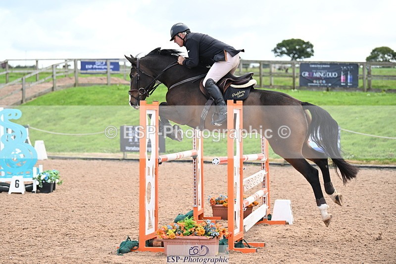 240912A-111755-00536 - Cls 2 Snr Newcomers