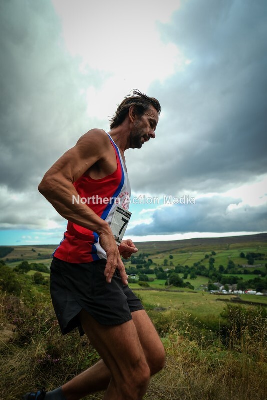DSCF5257 - Reeth Fell race seniors