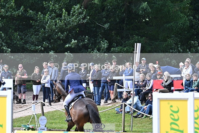 250525A-102726-15760 - Western Counties Crowds