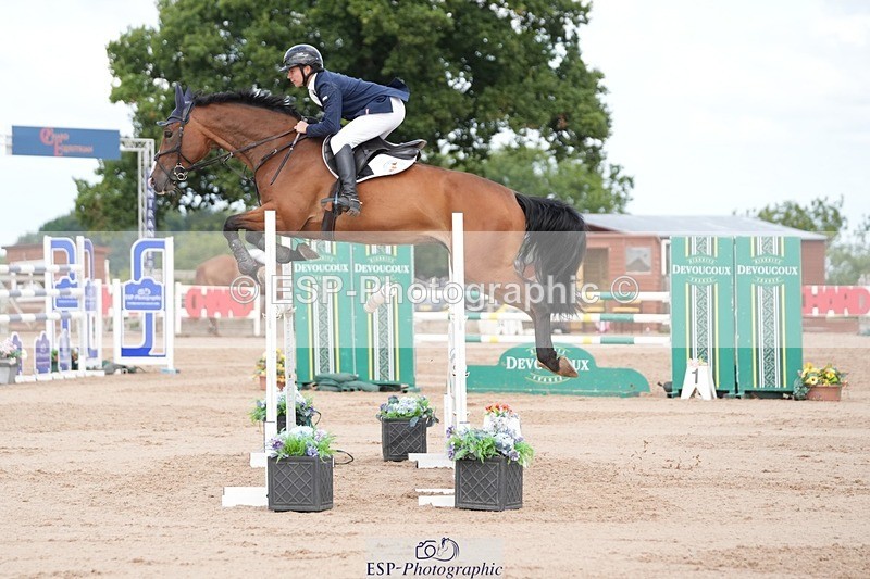 250801-103514-04759 - Cls 14 Snr Fox 1st Rnd