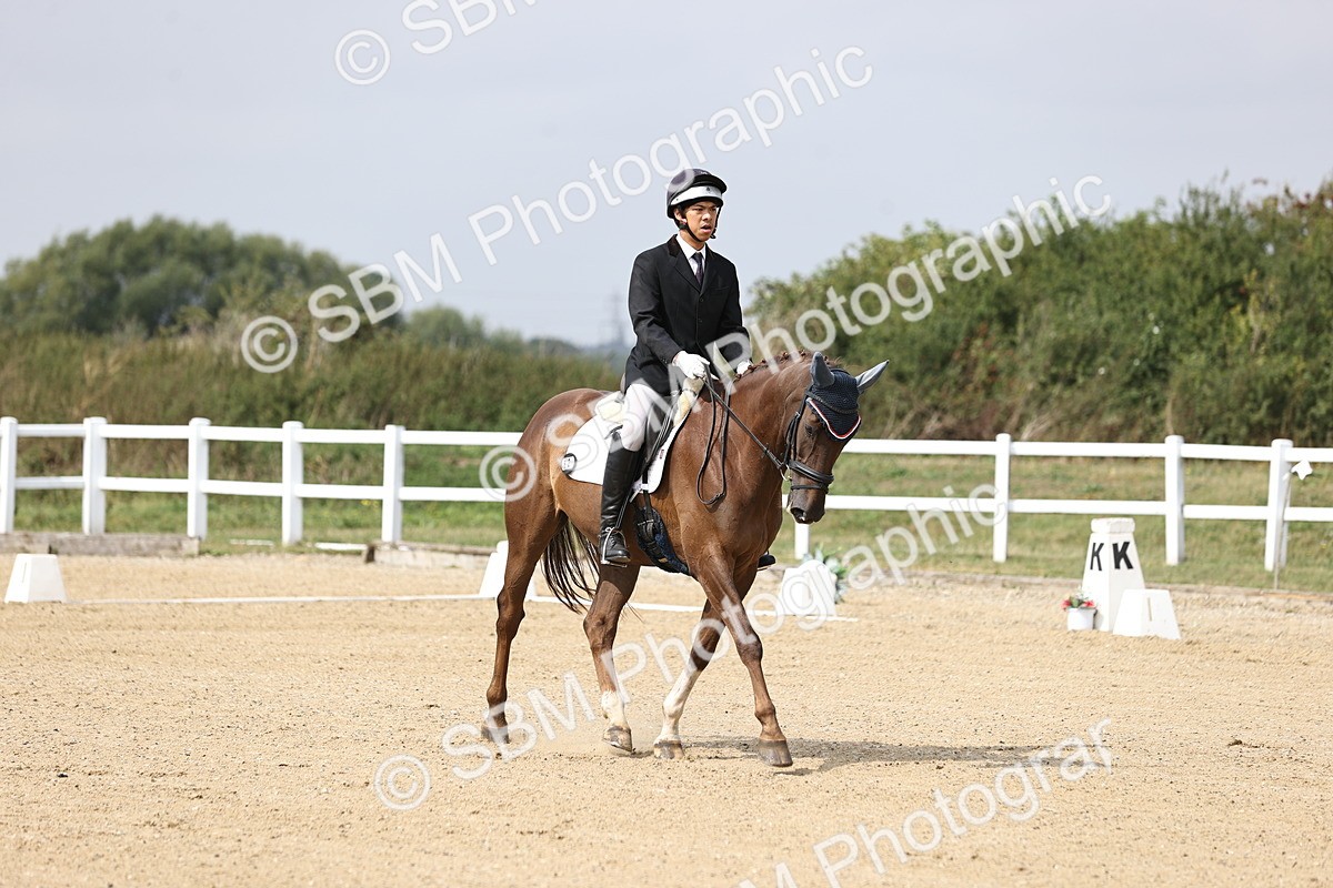 SBM_017390 - Class 14 - Novice 23 - 13.52-14.55