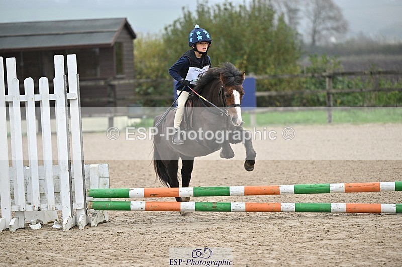 241110-093950-00042 - 40cm Showjumping