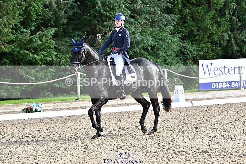 241023-143615-00554 - 002-Ellie.Fredericks-BRITANNIA'S.OLIVE