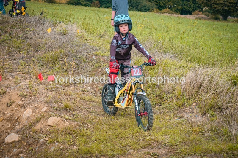 DSCF0301 - Ripon MC Trial 27/09- kids