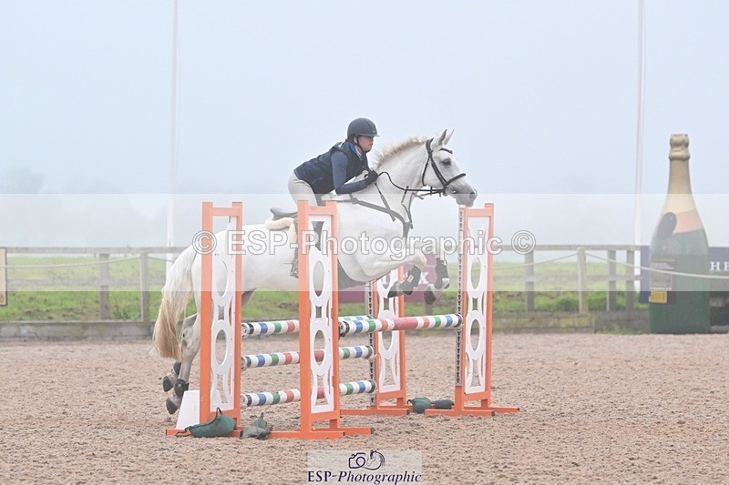 240813-192626-00926 - Classes 7 A&B 90cm