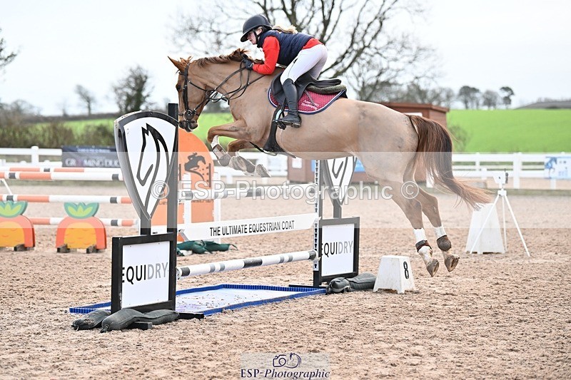 241206-130153-00887 - Cls 5 Newcomers and 1.10m Open