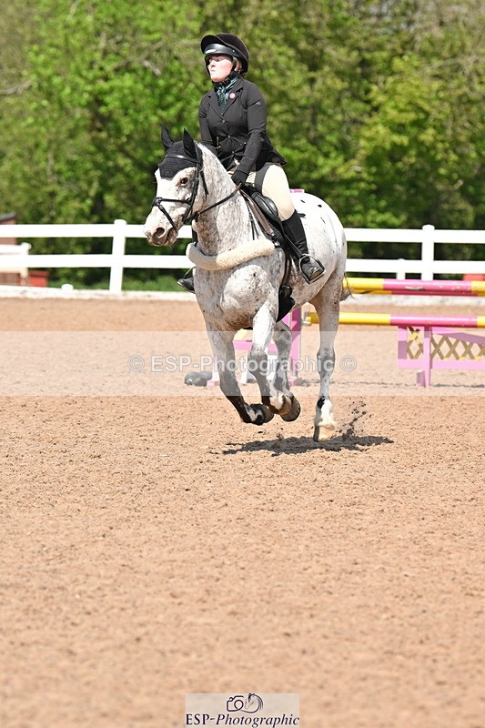 240504A-140818-02141 - Cls 20 & 21 Club & Schools 1m