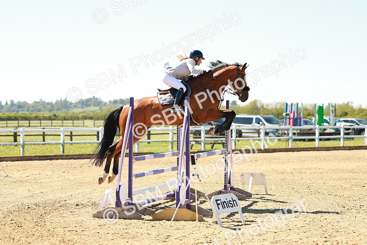 SBM_001097 - Class 4 - Senior Newcomers 1.10m
