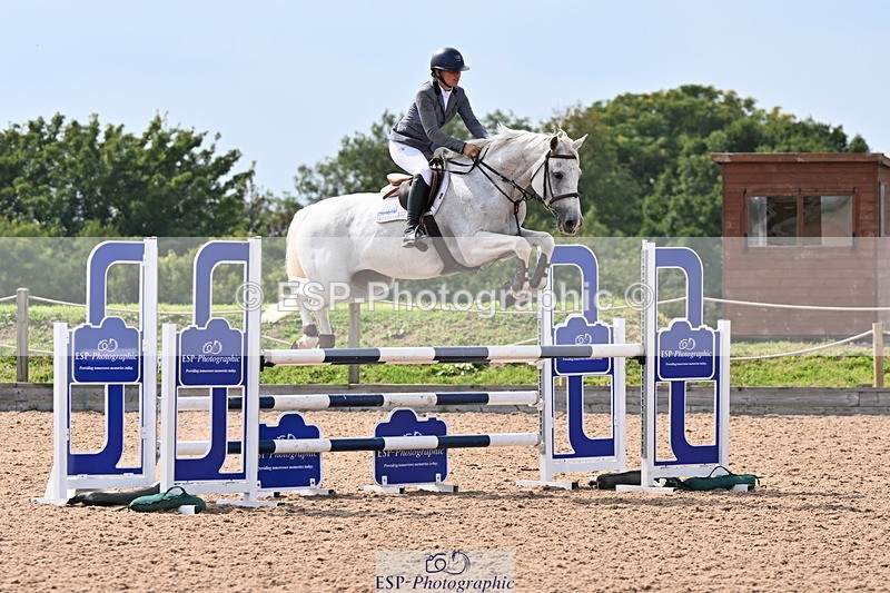 240828A-145247-01047 - Cls 4 Snr Newcomers and 1.10m Open