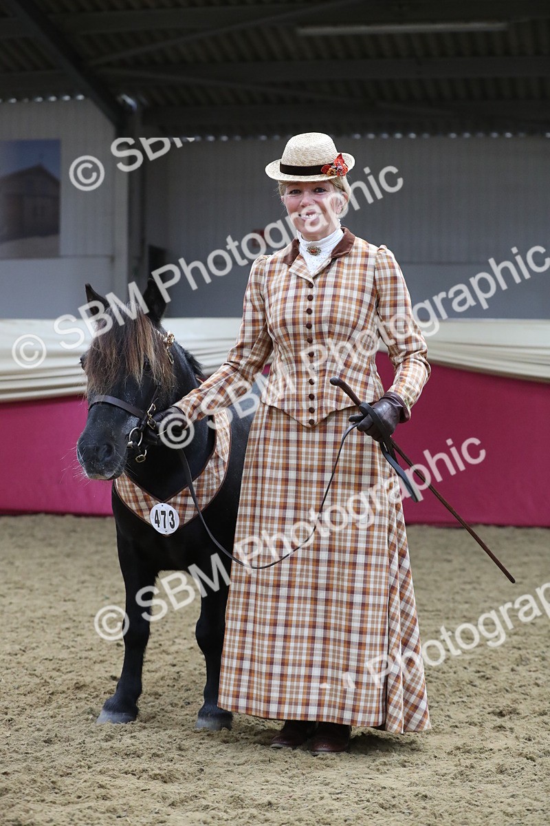 SBM_10781 - Class 103 IH Costume