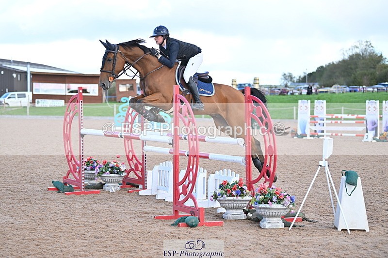 231014A-112202-04361 - Cls 18 Newcomers & 1.10m Open