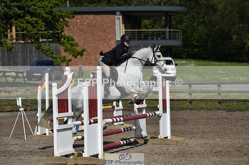230512-103443-00550 - Cls 10 Snr 85cm Schooling