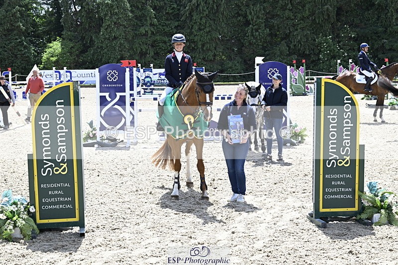 250525A-131826-17643 - Presentations Section B CCI 3 Star Long