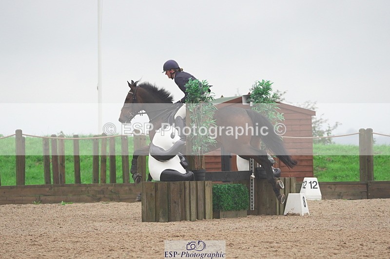 231017A-153126-07548 - Cls 30 Snr 85cm Derby