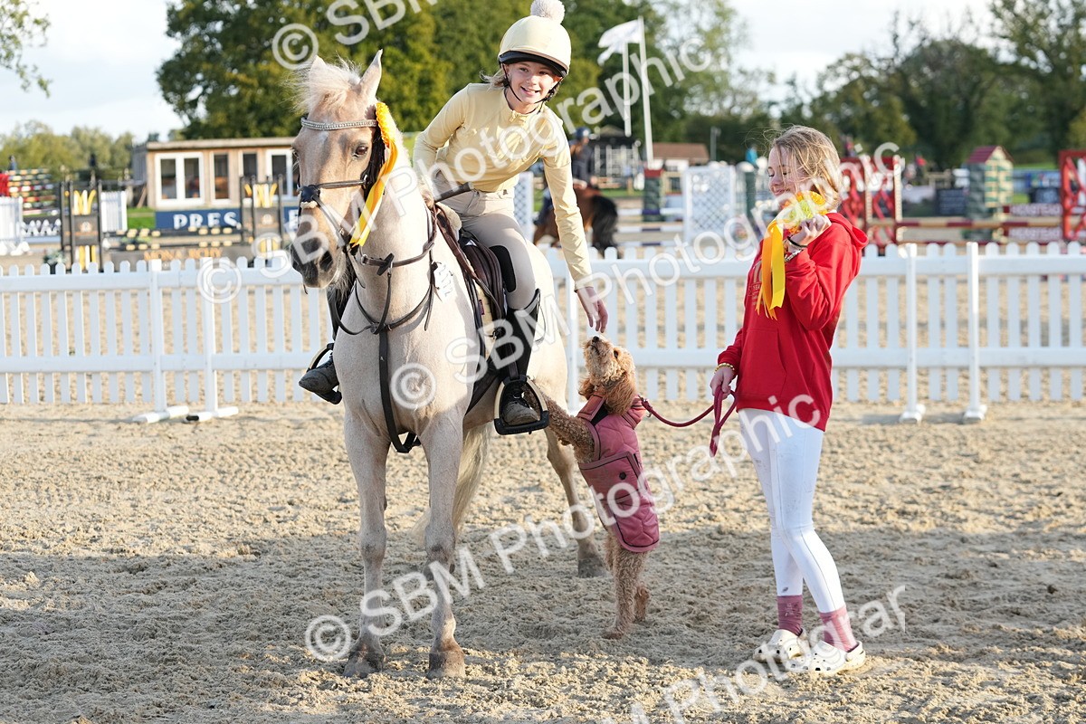 SBM_29498 - J44 - Horse & Hound Open 70cm