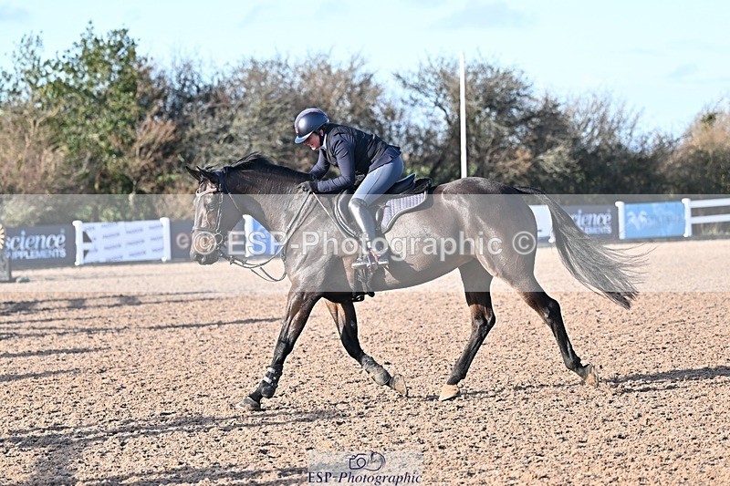 251203-125341-00572 - Cls 4 Newcomers and 1.10m Open