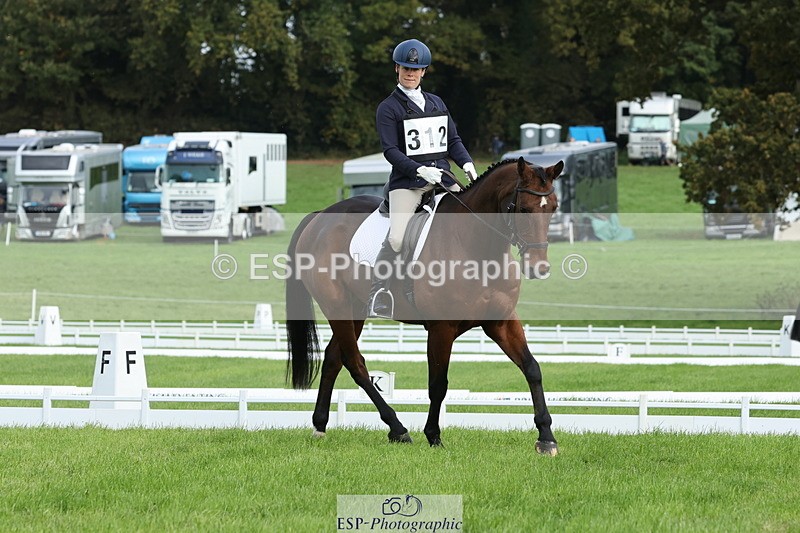 251023A-111919-03285 - D-312-Laura.Sharpe