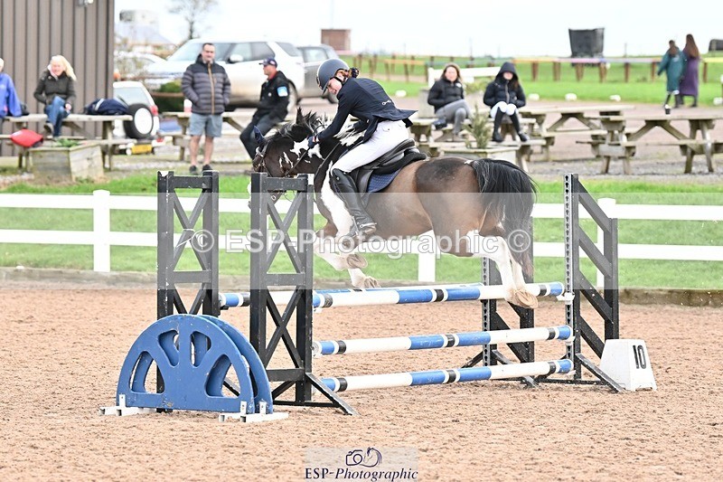 241117X-091801-03199 - Cls 05s A&B Pony Brit Nov & 80 Open