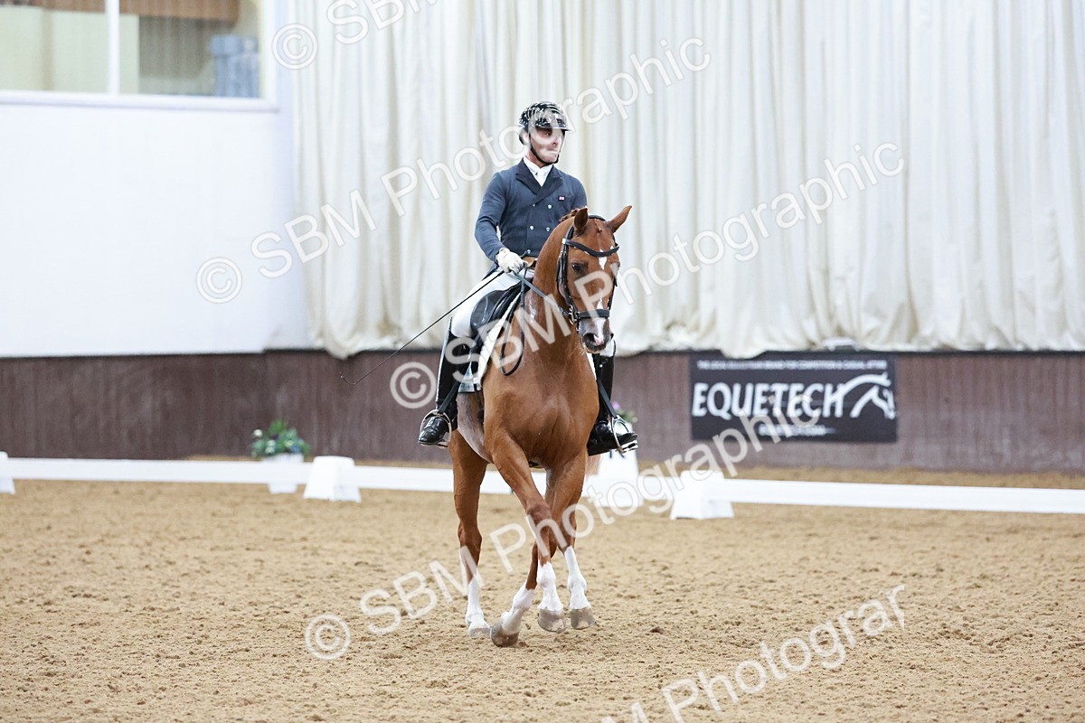 SBM_021537 - Class 14 - FEI Grand Prix - 18.52-19.37