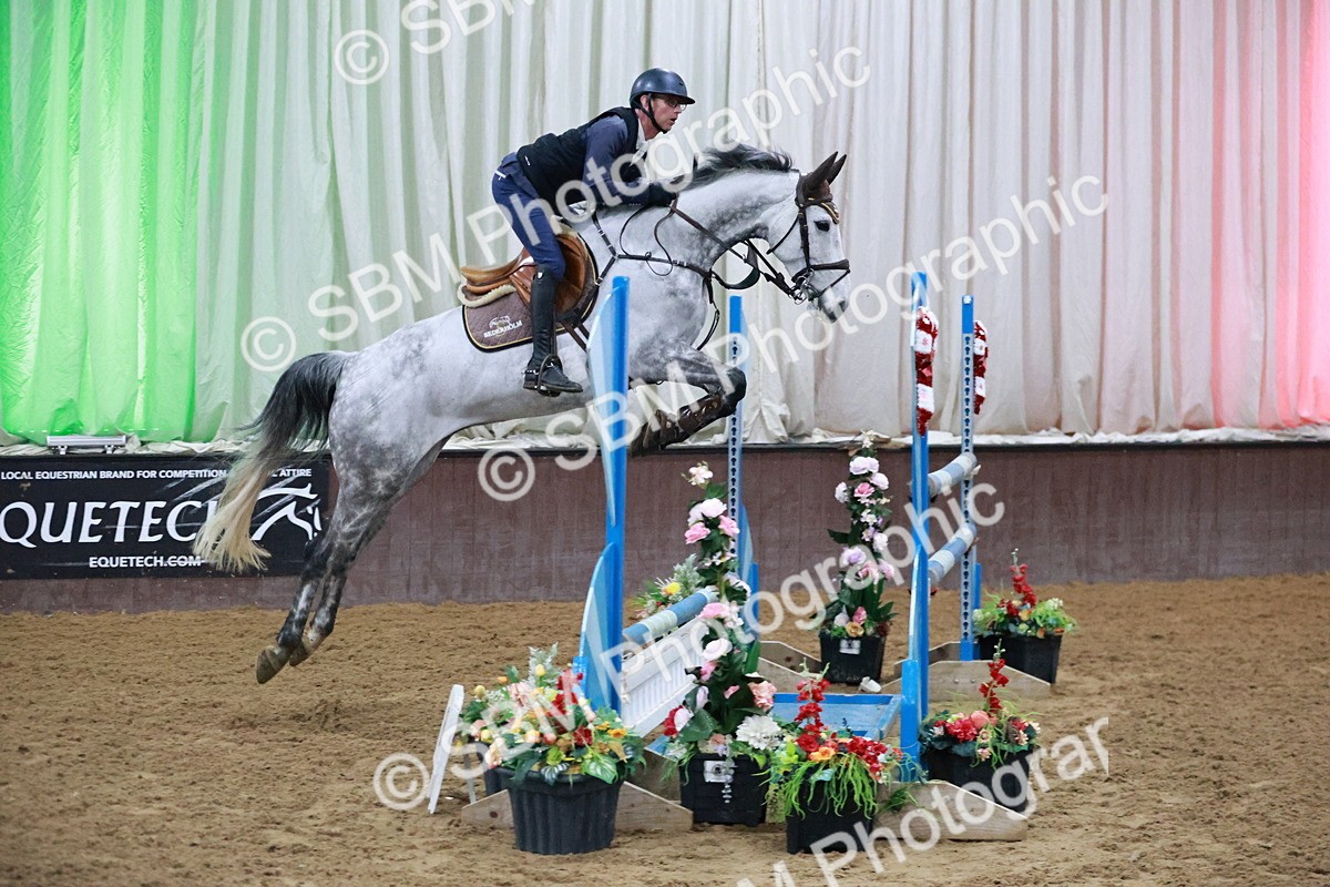 SBM_001381 - Class 5 - Senior Foxhunter 1.20m