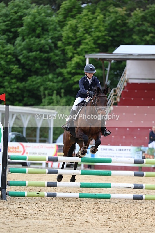 3E7A6434 - Class 4: Senior British Novice/90cm open