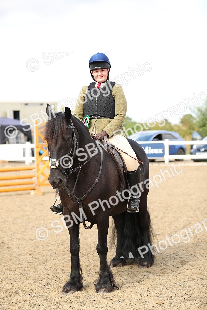 SBM_05681 - Class 48a Style & Performance 70cm (15-19)