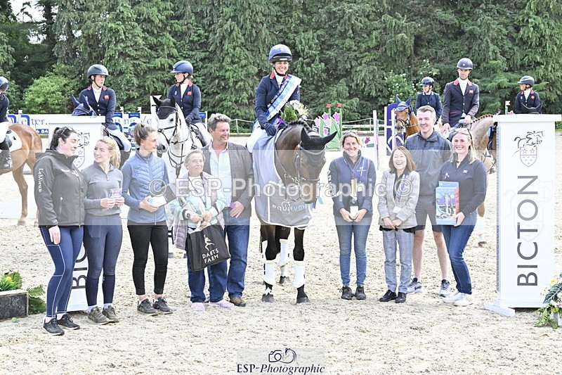 250525A-161400-18569 - Presentations Section C CCI 2 Star Long