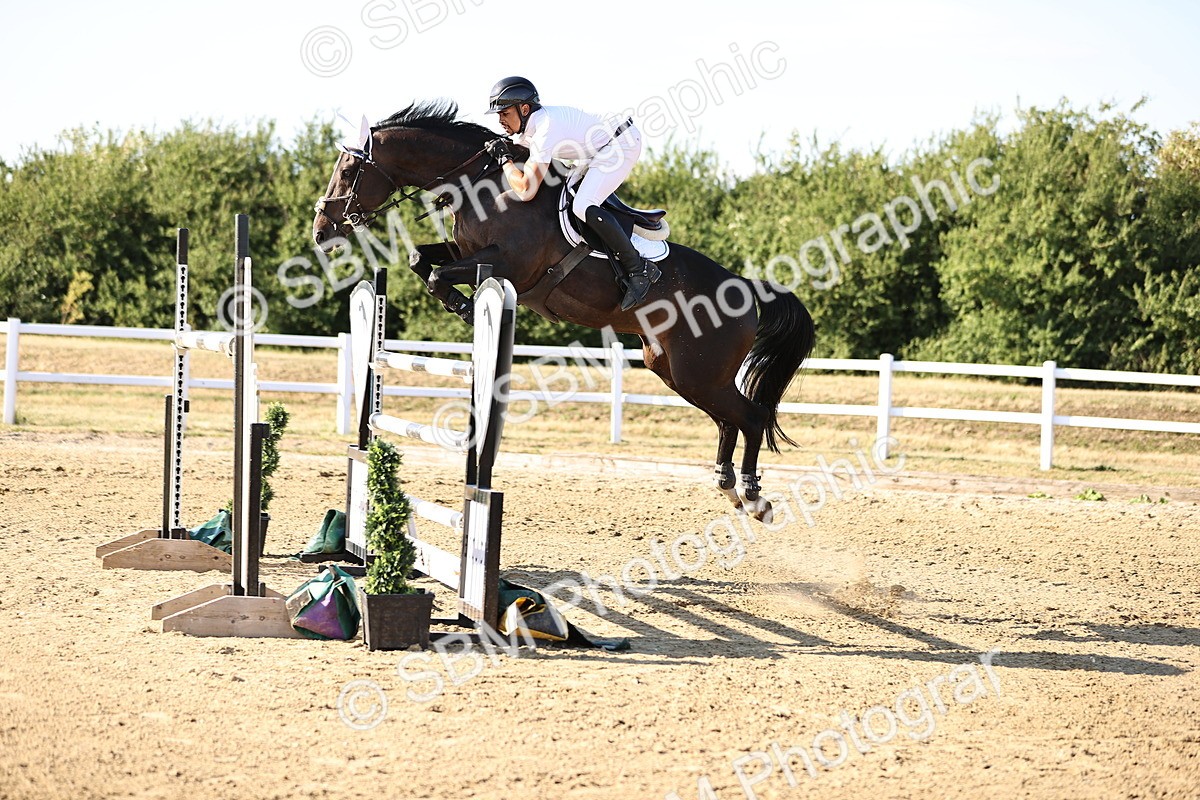 SBM_015898 - Class 18 - Senior 1.35m Open