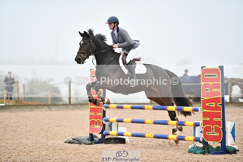 241102A-114509-04393 - SAT Cls 9 British Novice and 90cm Open