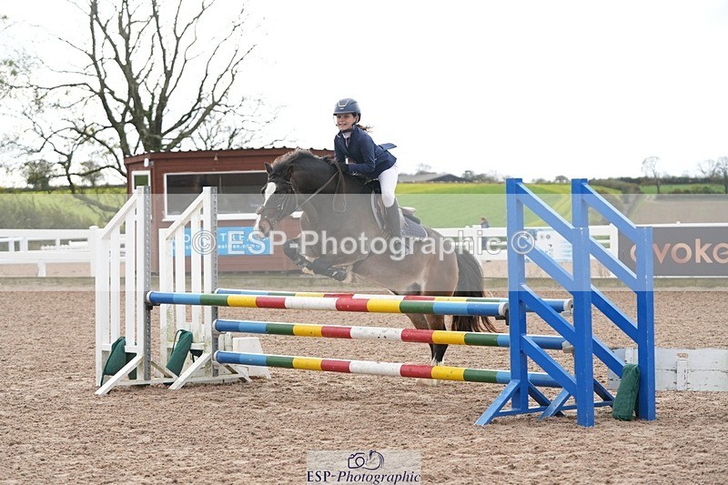 251026-120417-02309 - Cls 4 Pony Winter Novice + 80cm Open