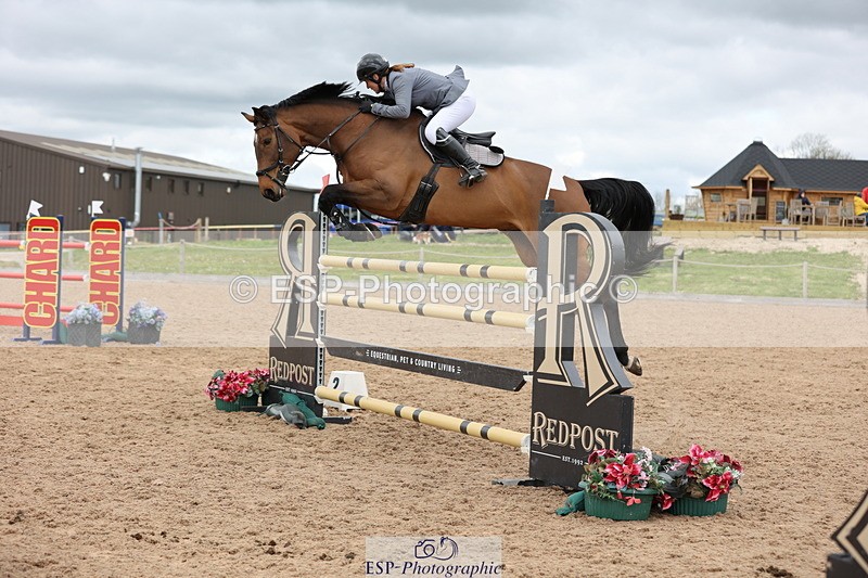 240419A-125808-07547 - Cls 6, 2 Star Medium Tour 1.35m