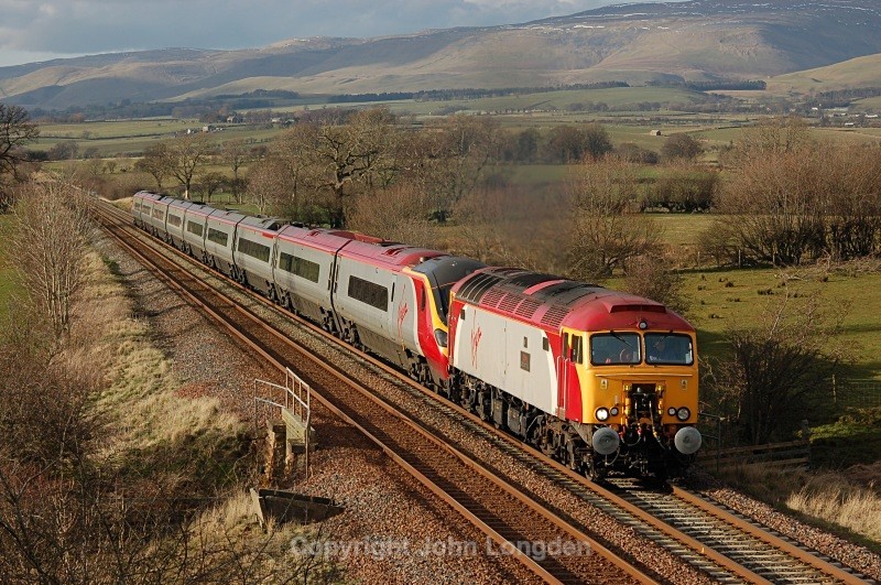 30.3.08 - 57304 & 390047 1M19 15.05 Glasgow - Euston, Keld - Keld