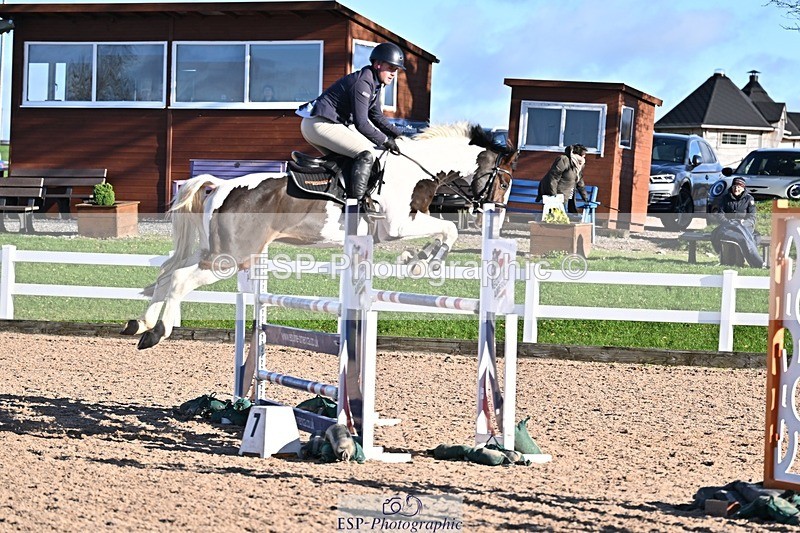 251119-125600-00404 - Cls 4 Newcomers and 1.10m Open