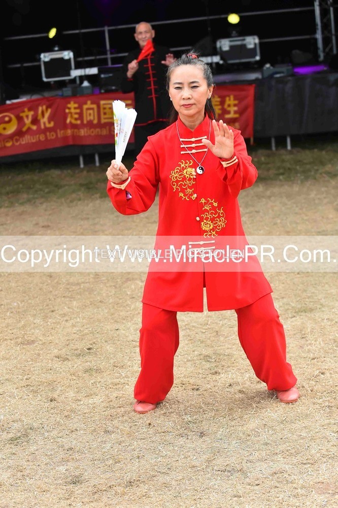 SH4_1589 - Tai Chi with Lisa Kay.