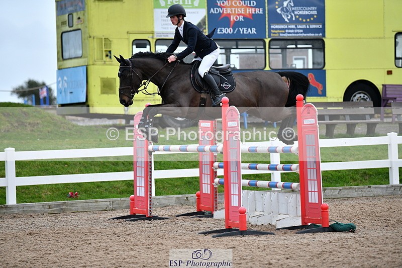 240124A-143016-00857 - Cls 5 Foxhunter & 1.20m Open